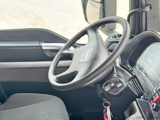 Kravas automašīnai uzstādīts celtnis MAN TGS 35.360*PRITSCHE 7,15m * PK 44002 / FUNK *8x4