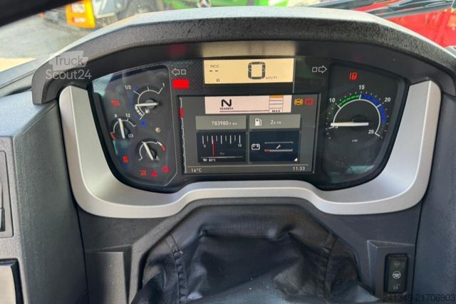 LKW mit Pritsche & Plane RENAULT T520 6x2