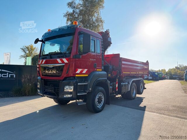 Тристранен самосвал MAN TGS 28.440 6x4-4 ALLRAD KRAN 16m KIPPER