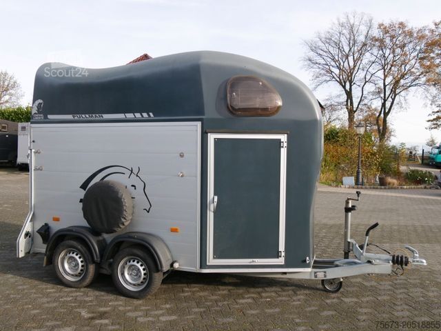 Paardentransportaanhanger CHEVAL LIBERTE Gold One Pullmann Alu schwenkbare Klappe
