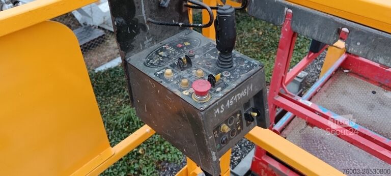 élévateur à ciseaux JLG 4394RT - 15m, 4x4, diesel