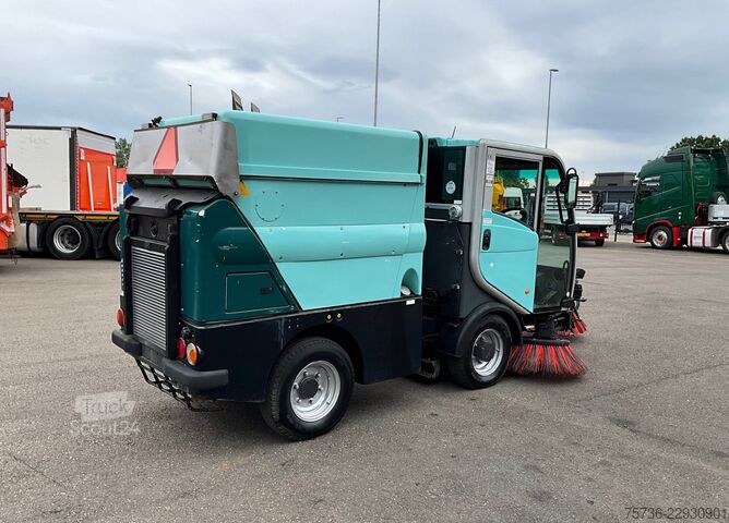 Kadunlakaisukone Bucher Citycat 2020 Euro 5 with 3-rd brush