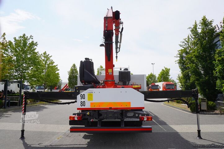 Brede zijde met HDS Mercedes-Benz Arocs 2633 flatbed truck / Crane FASSI