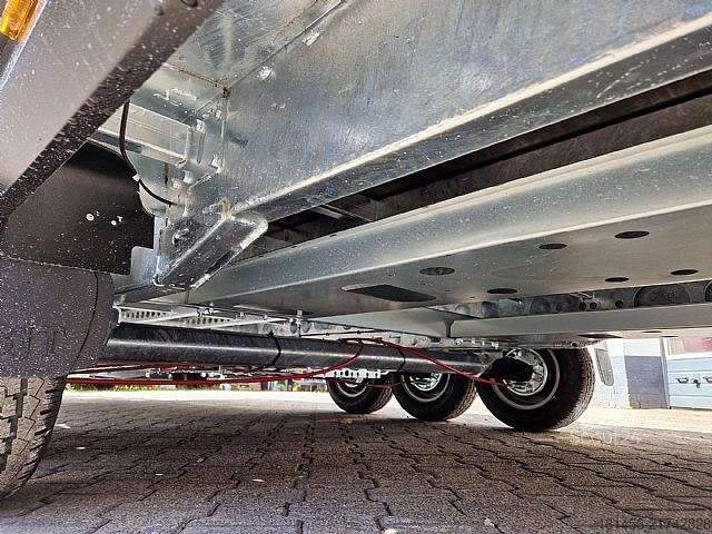 Automobilių priekaba Brian James Trailers 600x243cm Plateau 3500kg Tridem 476-
