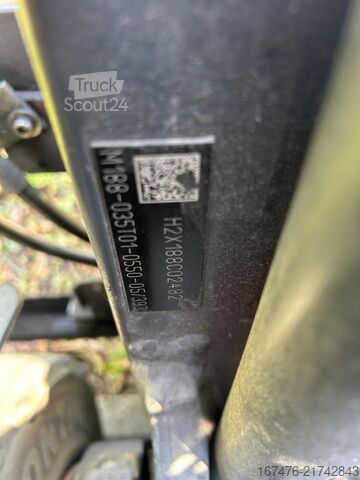 Etukuormaaja trukki Linde H30T-01