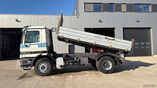 3-zijdenkipper Mercedes-Benz Actros 1840 (LAMES / STEEL SUSPENSION / V6 / MP...