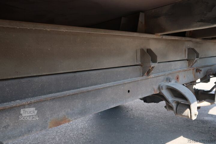 Camion con piattaforma Mercedes-Benz 313 CDI DoKa