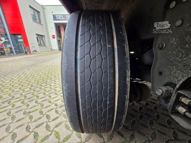 Getränkeauflieger SCHMITZ CARGOBULL SCS 24/L - 13.62 E B / Ldbw / Lenkachse