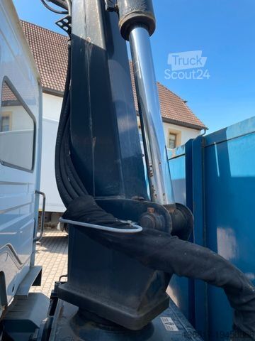 Furgoneta pick-up MERCEDES-BENZ Atego 815 4x2 BB Pritsche HMF 683 K3 Kran