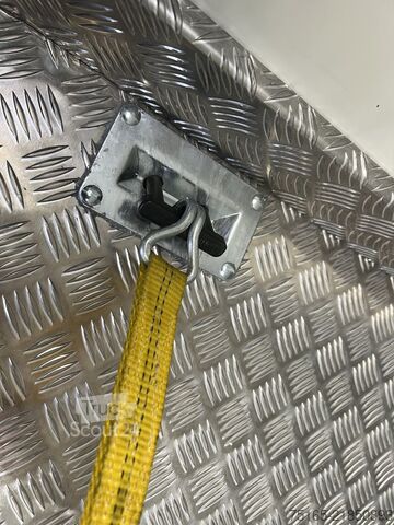 Kühlanhänger und Tiefkühlanhänger Vezeko TK C 30.35 KH Rampe ausziehbar Kühlanhänger