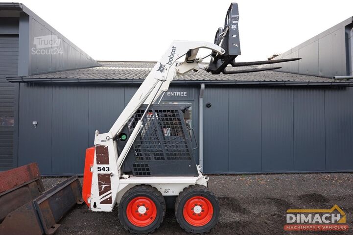 Lader BOBCAT 543 NL Bobcat met nieuwe banden, 2 x bak, palle...