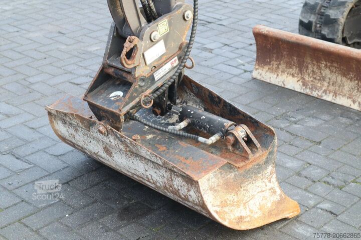 Mini bager Volvo ECR25 ELEKTRIC | JECR25D | TILTBUCKET | BUCKET ...