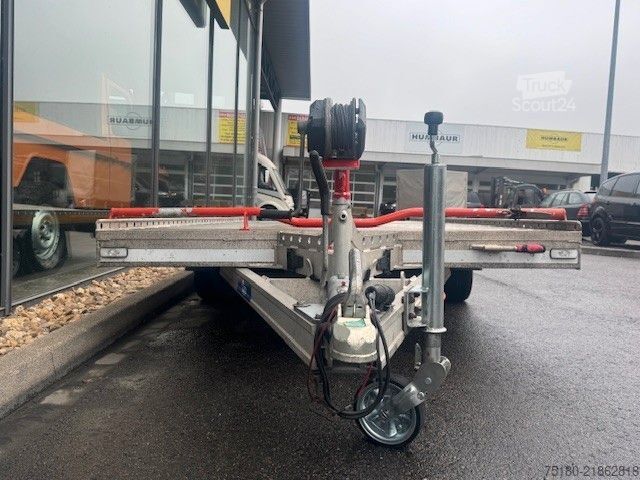 Prikolica za prevoz automobila BLYSS Silverstone Autotransporter Anhänger ALU 2,7t.