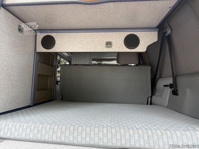 Husbil WESTFALIA T4 2.4 D California 4X4 Syncro Aufstelldach Ahk