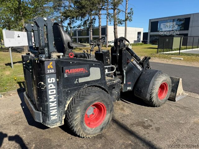 Yükleyici KNIKMOPS 250 Y - 1680h ORIGINAL - 2.45 T - CE - BE MACHINE