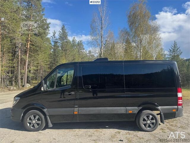 Minibus Mercedes-Benz Sprinter Minibus – 11 seats – Two sets of tires