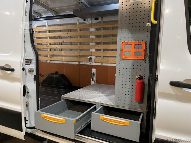 Furgão de caixa Ford Transit 330 2.0 TDCI L3H2 130 PK Trend MHEV / S...