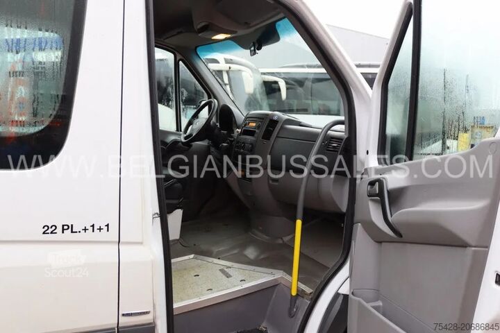 حافلة صغيرة Mercedes Sprinter