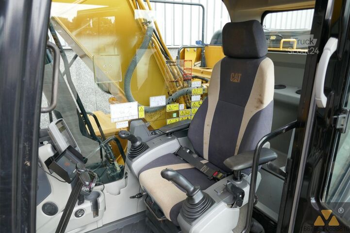 Crawler excavator Caterpillar 320FL