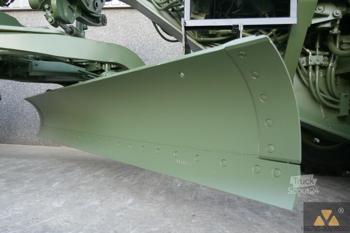 Grader Caterpillar 130G Ex-army