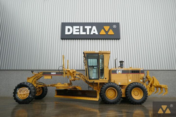 Grader Caterpillar 140H Ex-army