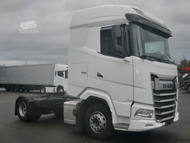 Camión de mercancías peligrosas DAF XG 480 FT ADR