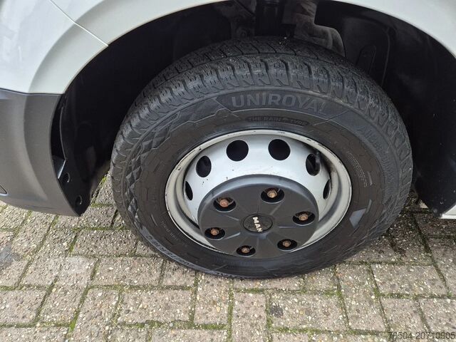 Koffer MAN TGE 5.180 Bakwagen/ Laadklep/ Automaat/ 22 KUB