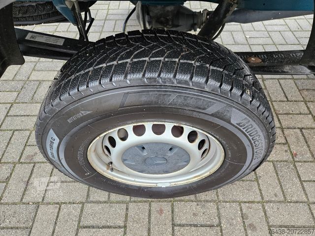 Gardinsidad skåpbil MERCEDES-BENZ Sprinter 314 cdi DoKa|4x4 AWD|ex-BW|TÜV+ÖLneu