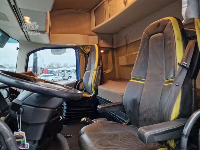 Standaard-SZM Volvo FH 16.750 Globetrotter 6x4 - Lift axle - HUB re...