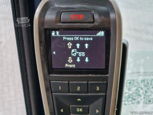 Standaard-SZM Volvo FH 16.750 Globetrotter 6x4 - Lift axle - HUB re...