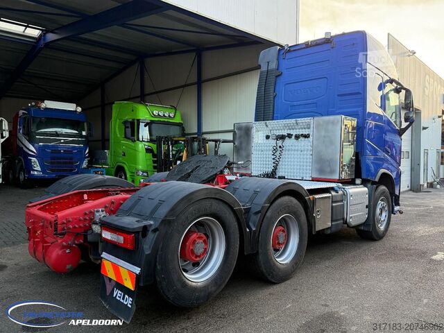 Standaard trekker Volvo FH 540 6x4 Tandemlift + Fliegl Pushdumper