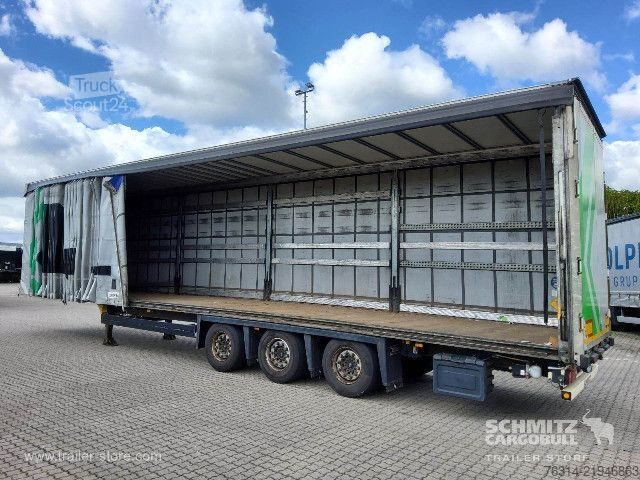 Brandalı açık yarı römork Schmitz Cargobull Curtainsider Mega Getränke