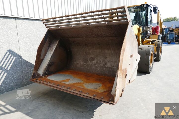 Chargeur sur roues Caterpillar 938M