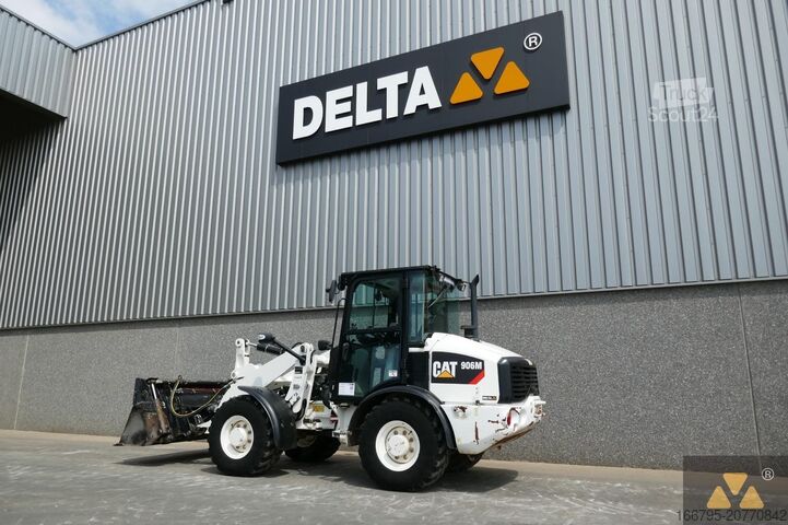 Caterpillar 906M
