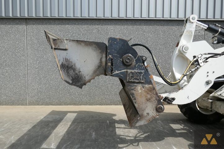 Chargeur sur roues Caterpillar 906M