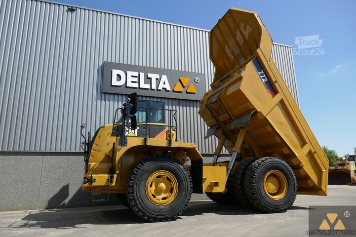 Basculeur Caterpillar 772