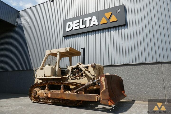 Bouteur Caterpillar D7G Ex-army