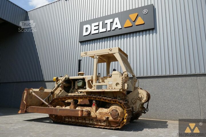 Bouteur Caterpillar D7G Ex-army
