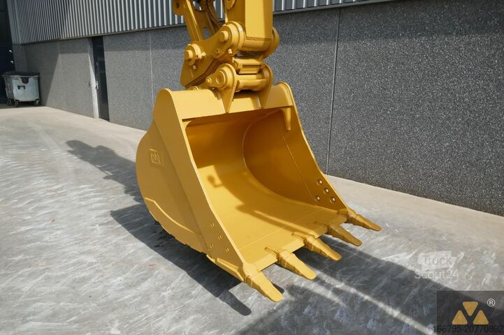 Excavateur sur chenilles Caterpillar 320
