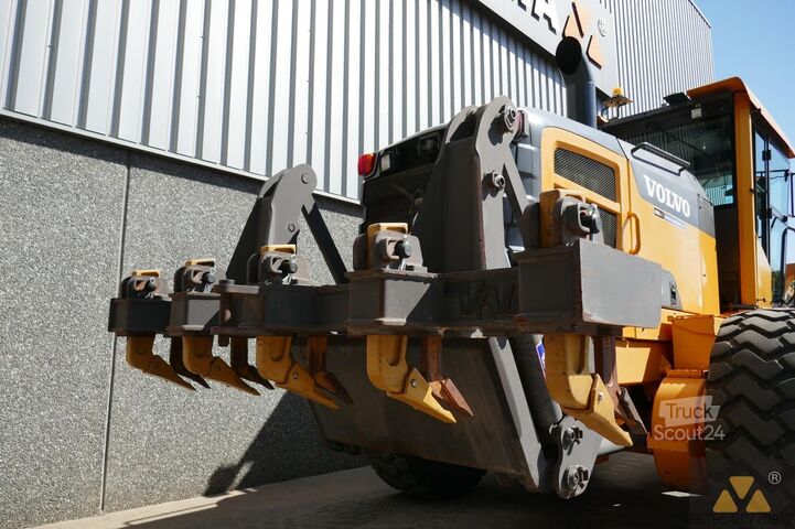 Greyder Volvo G946B AWD