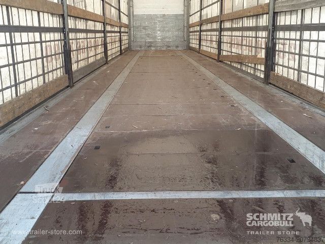 Semi-remorque bâchée Schmitz Cargobull Semitrailer Curtainsider Standard