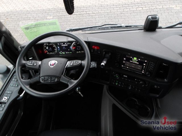Kamion za prevoz opasnih materija Scania R 460 NA - HYDRAULIK - HIGHLINE - 2x TANKs - ACC -