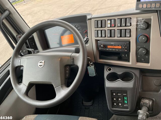 Автомобиль для сбора мусора Volvo FL 250 Euro 6 Geesink 11m³