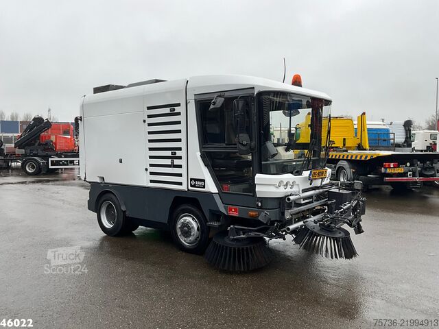 útseprő gép Ravo 580 with 3-rd brush