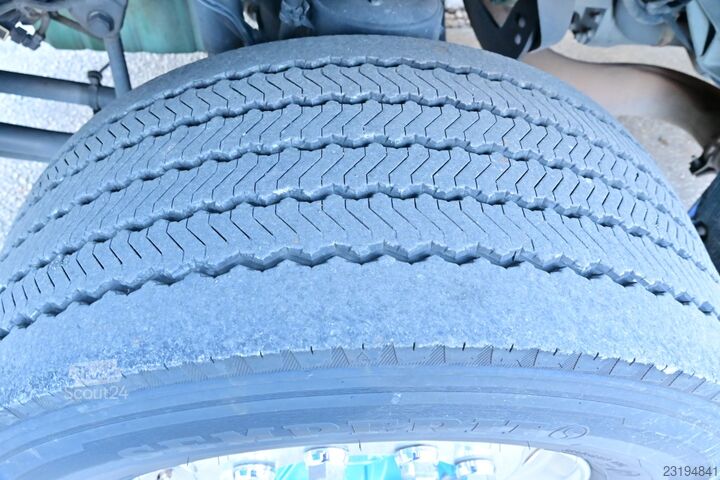 Dobozos teherautó Volvo FH500  Retarder LBW Alufelgen Scheckheft AHK 2,6m