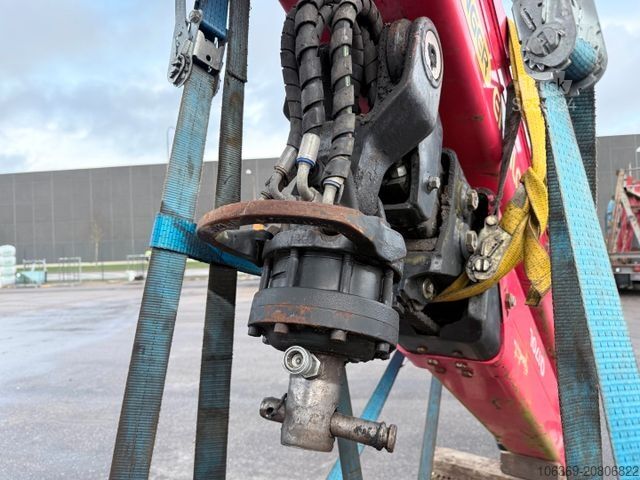 Grúa montada en camión PALFINGER Epsilon Q170L / Kran / Crane