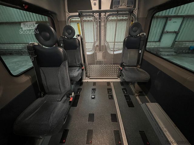 Minibus VOLKSWAGEN Crafter 2.5 TDi Maxi 9Sitze + Lift ENGINE BROKEN