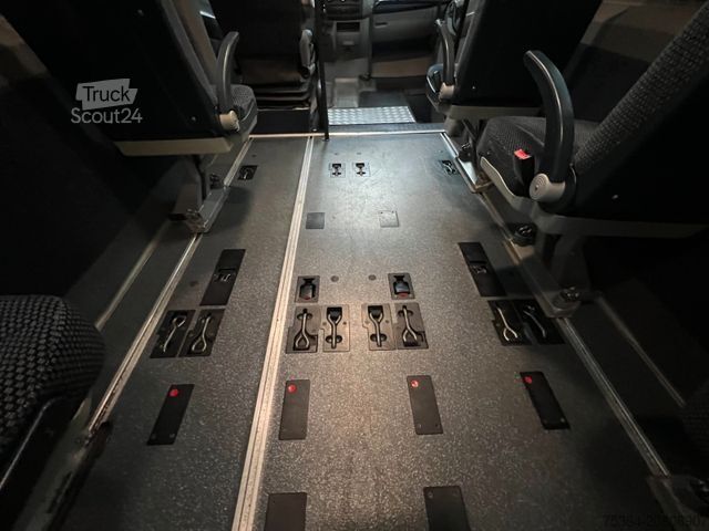 Minibús VOLKSWAGEN Crafter 2.5 TDi Maxi 9Sitze + Lift ENGINE BROKEN