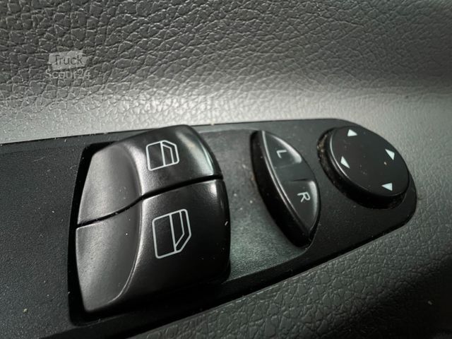 Minibús VOLKSWAGEN Crafter 2.5 TDi Maxi 9Sitze + Lift ENGINE BROKEN