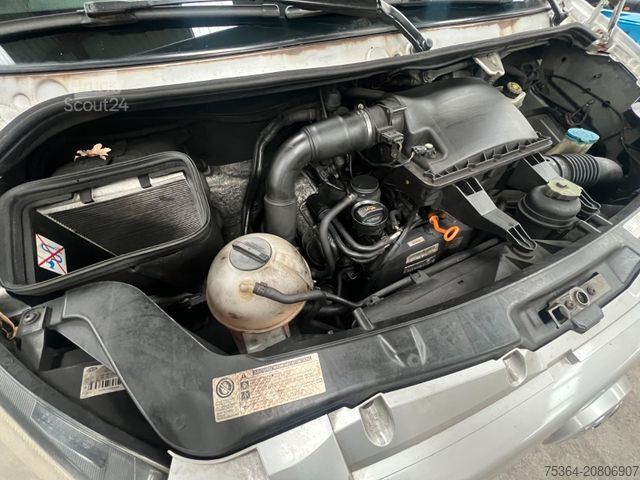 Minibús VOLKSWAGEN Crafter 2.5 TDi Maxi 9Sitze + Lift ENGINE BROKEN